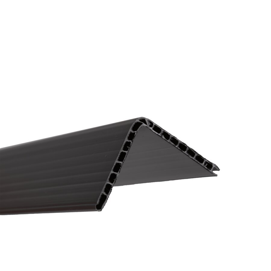 Der Kantenschutz aus Polypropylen ist besonders belastbar, feuchtigkeitsbeständig und zu 100% recycelbar Der Kantenschutz aus Polypropylen ist besonders belastbar, feuchtigkeitsbeständig und zu 100% recycelbar