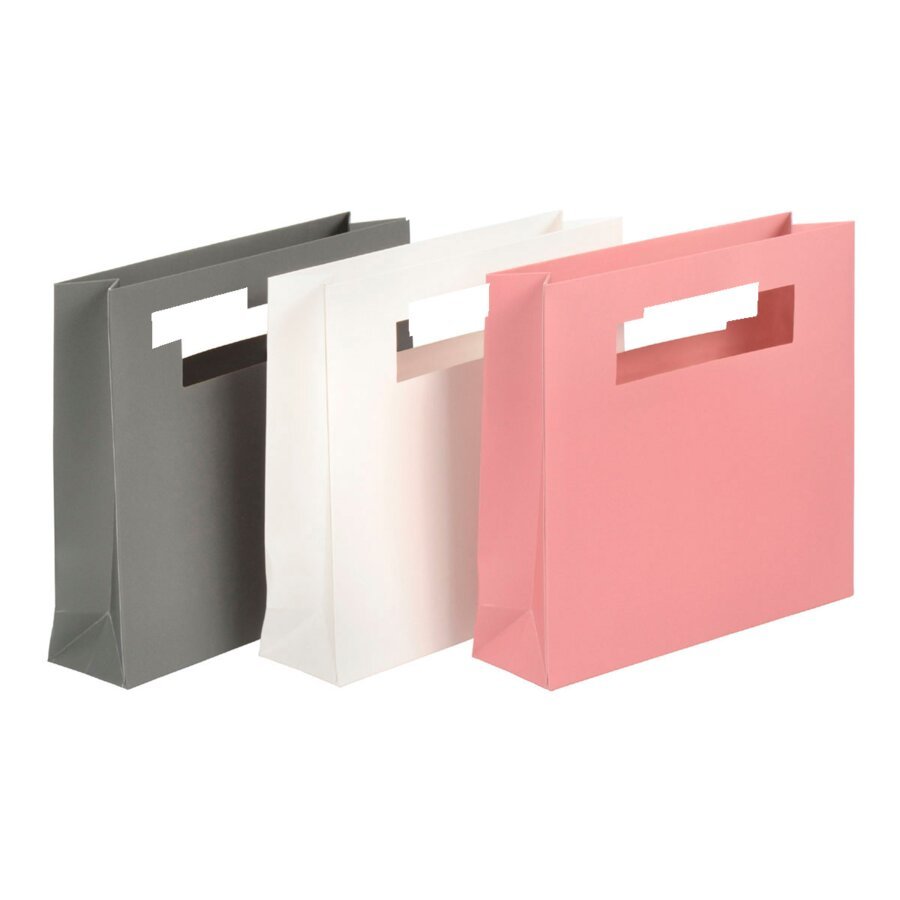 Die kleineren Papier-Tragetaschen besitzen einen eckigen, ausgestanzten Tragegriff Die kleineren Papier-Tragetaschen besitzen einen eckigen, ausgestanzten Tragegriff