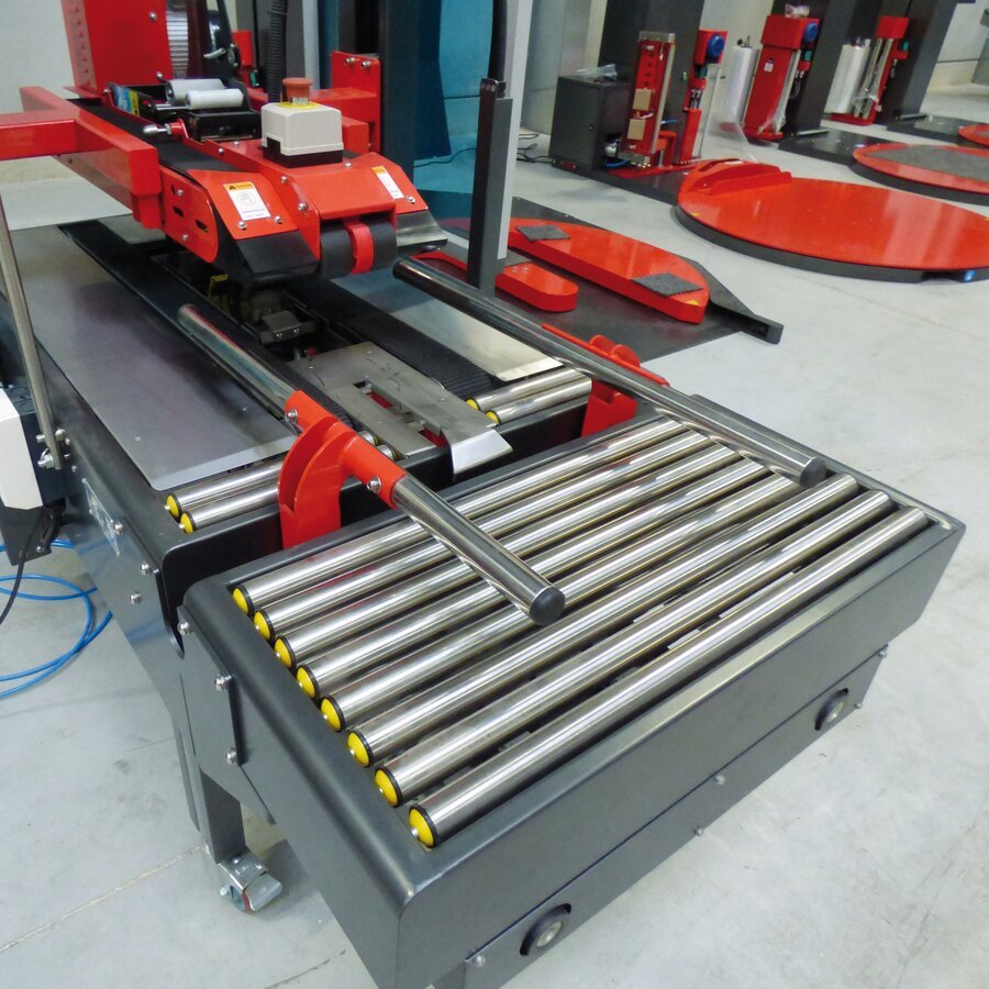 Automatische Einstellung auf die richtige Kartongröße Automatische Einstellung auf die richtige Kartongröße