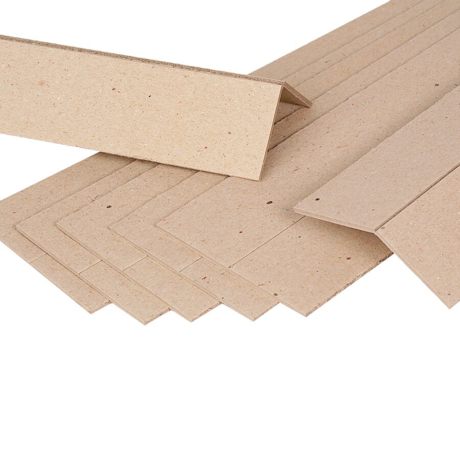 Zuschnitte aus stabiler Vollpappe mit einer Rillung längs entlang der Mitte zum Selbstknicken in V-Form Zuschnitte aus stabiler Vollpappe mit einer Rillung längs entlang der Mitte zum Selbstknicken in V-Form