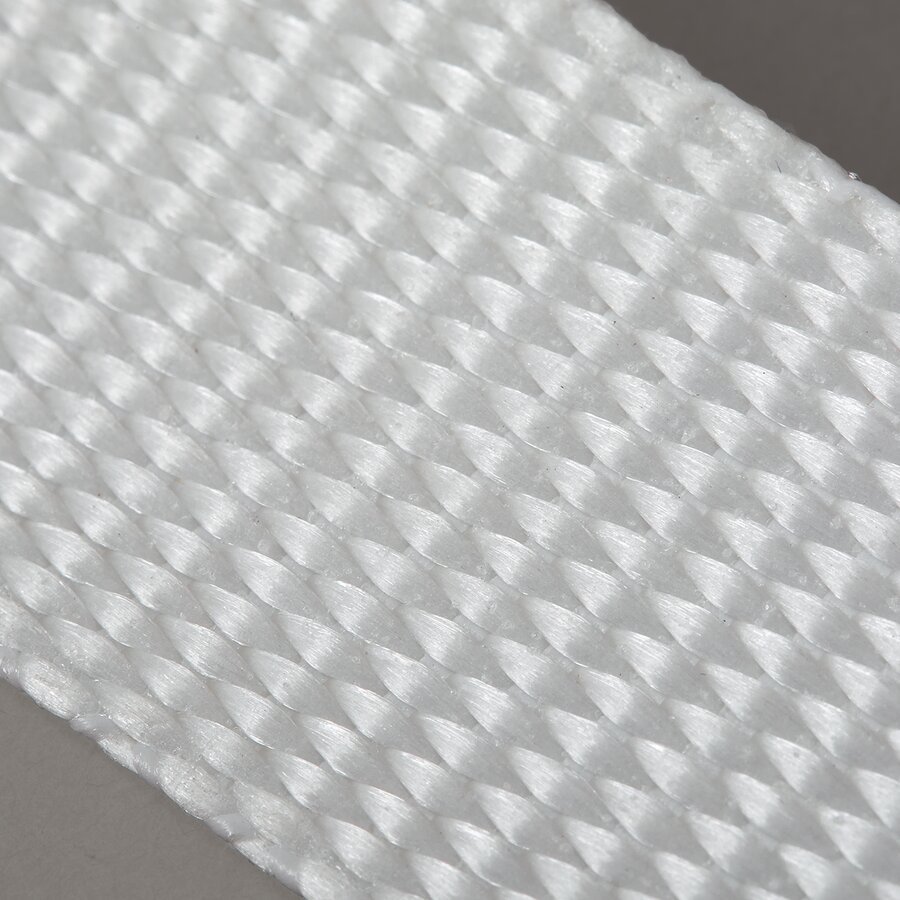 Hohe Reißfestigkeit (lineare Bruchlast von 2.000 bis 5.000 daN) Hohe Reißfestigkeit (lineare Bruchlast von 2.000 bis 5.000 daN)