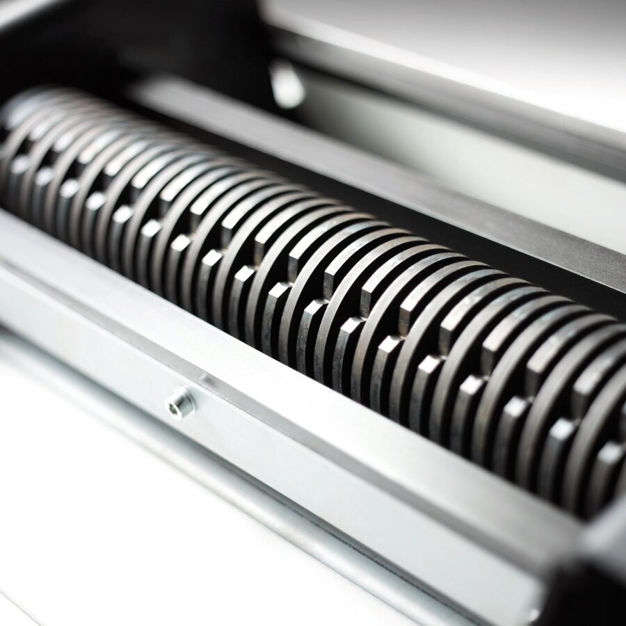 Spezialschneidwellen schneiden die Kartonagen entsprechend zu Spezialschneidwellen schneiden die Kartonagen entsprechend zu