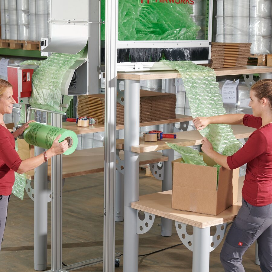 Durch die Just-in-Time Produktion sparen Sie teuren Lagerplatz Durch die Just-in-Time Produktion sparen Sie teuren Lagerplatz